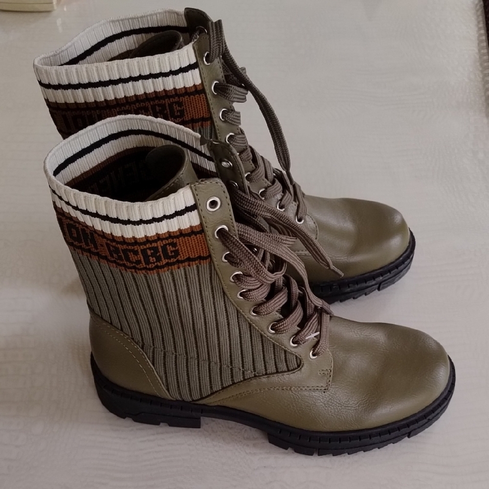 New BCBG Generation Olive Green Combat Boots Sz 7.5 - Picture 4 of 8